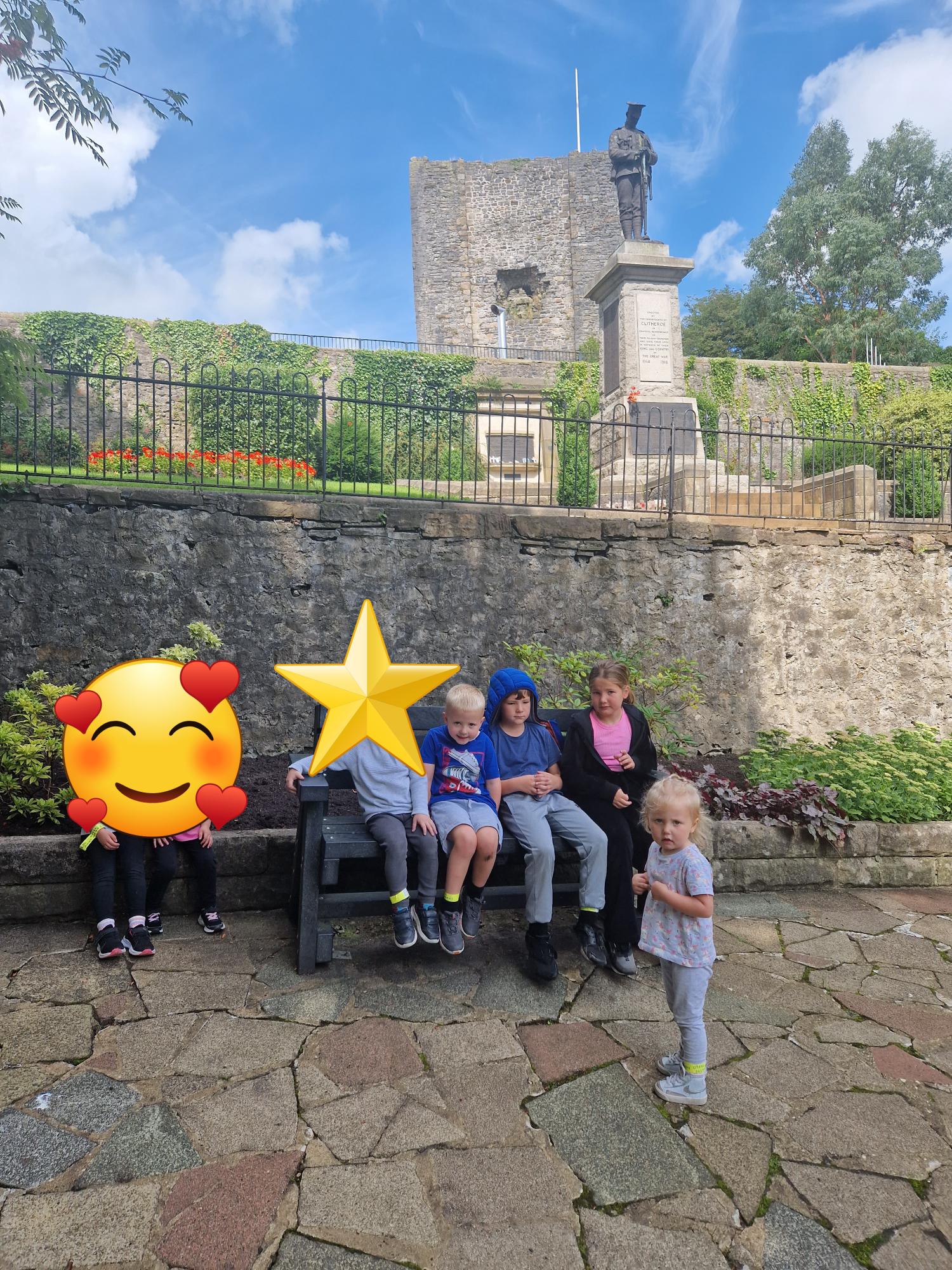Holiday Club 2023 HP