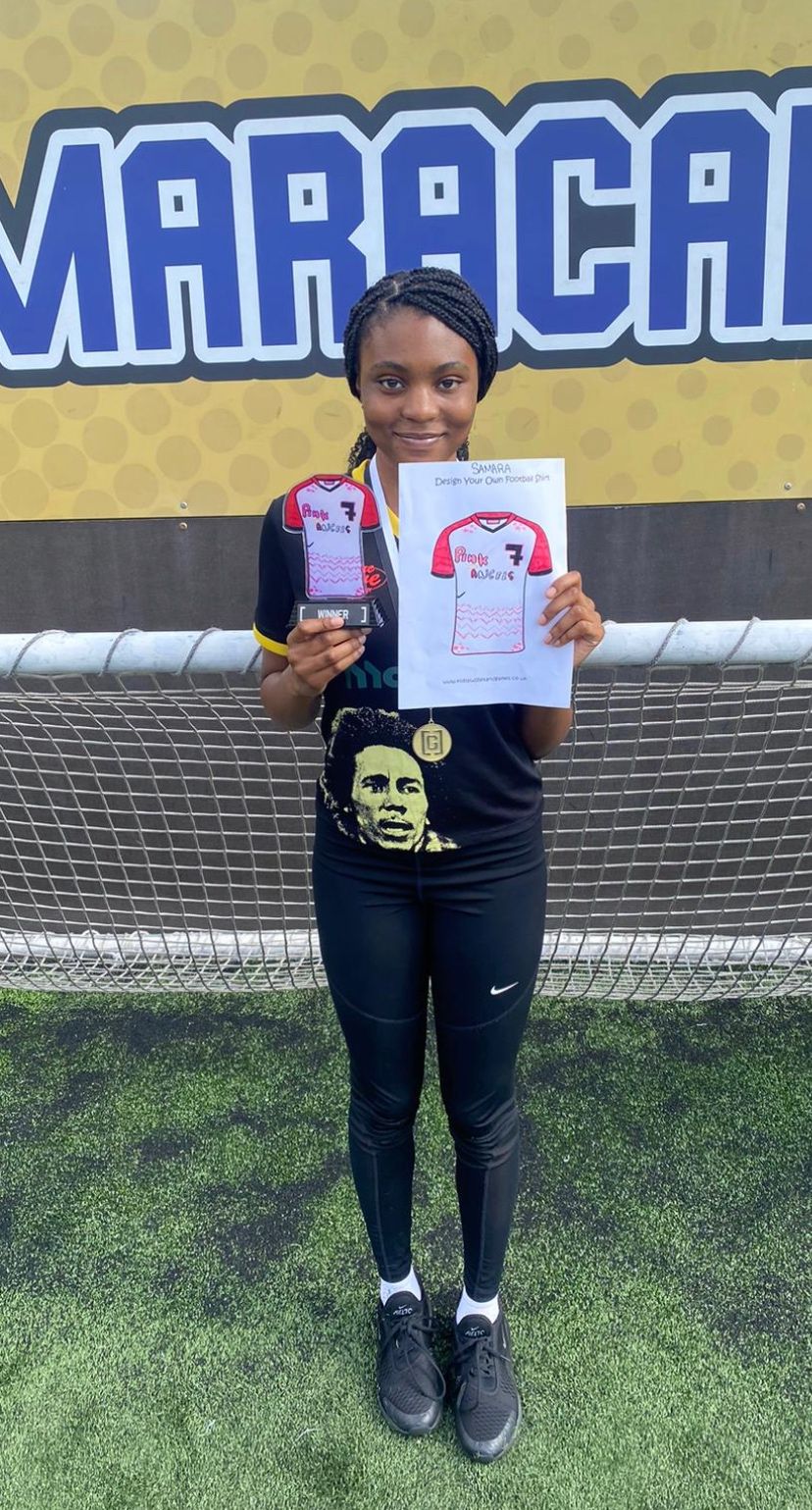 Sammara with picture and trophy