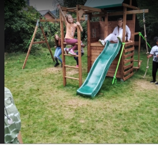 Screenshot_23-6-2025_124045_app.holidayactivities.com