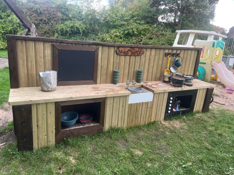 Mud kitchen-new