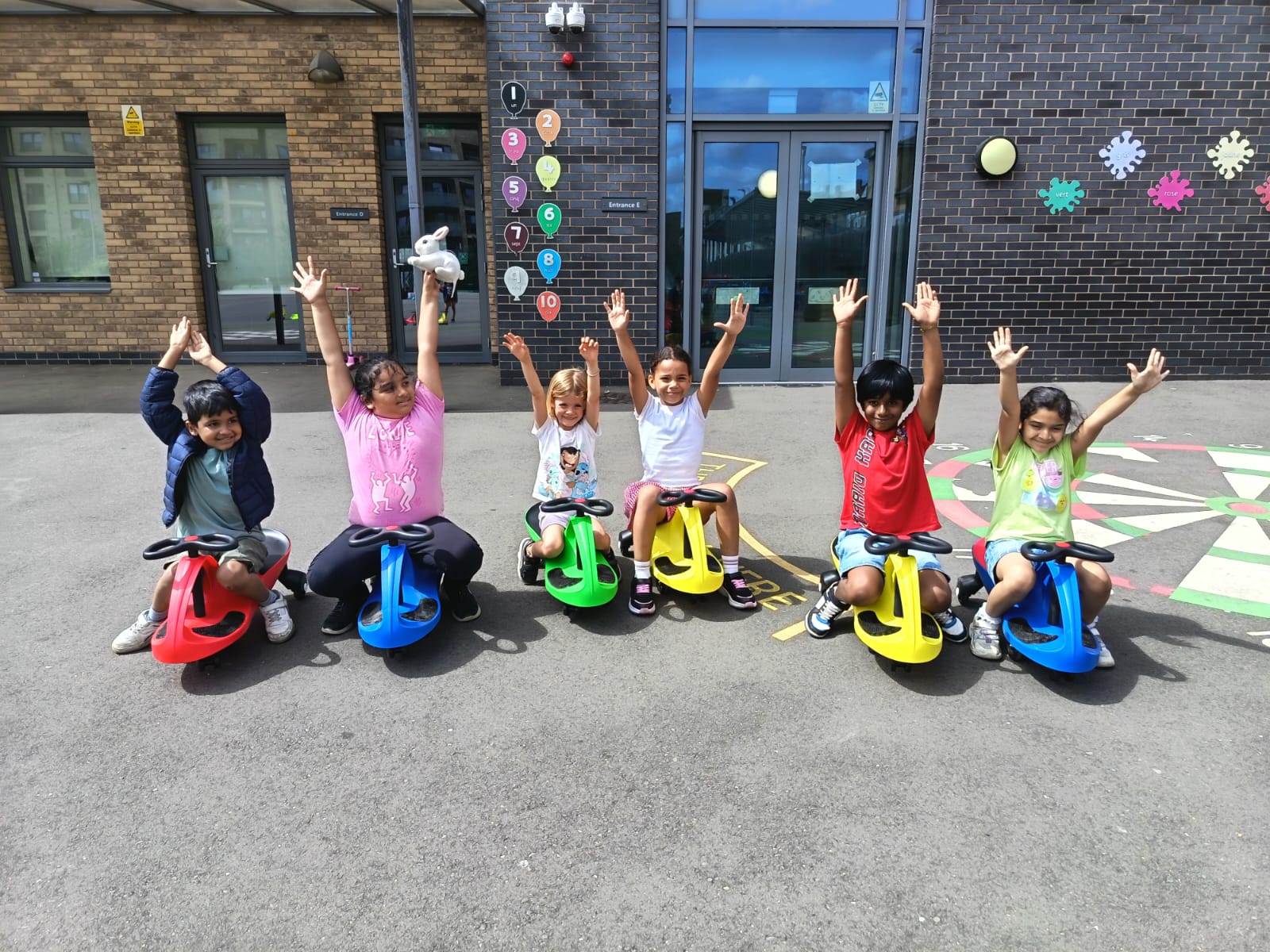 b64cc71f-b2d8-4c80-ae9e-c012b043b940