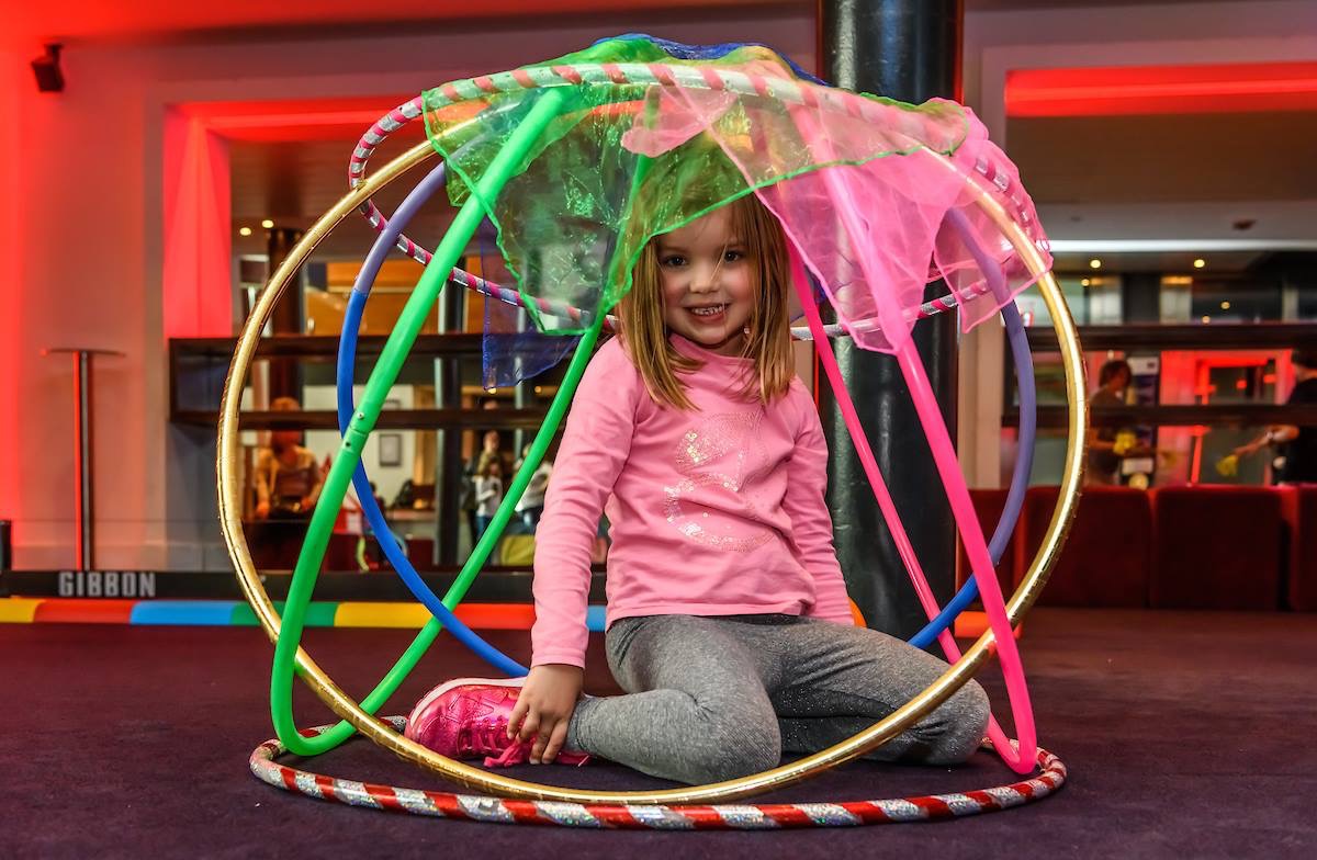 Spinsonic Circus Hula Hoop Spin and Play (1)