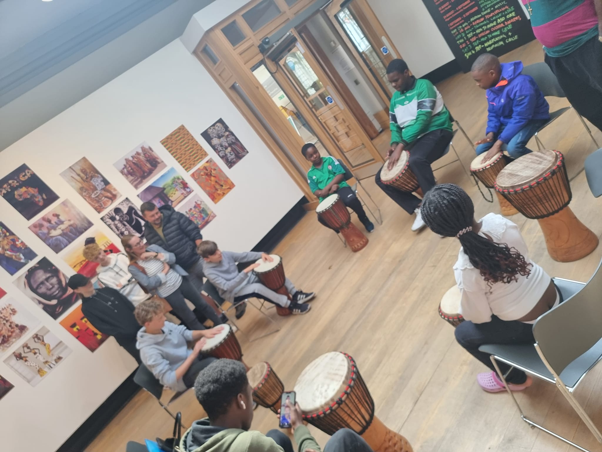 301505867_1049211542443801_2217651198544990120_n