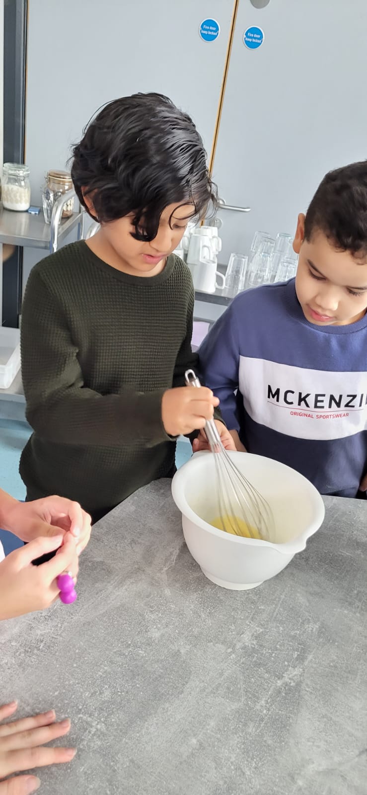 0aac25e5-a6cc-4a51-b1b2-931715d81489