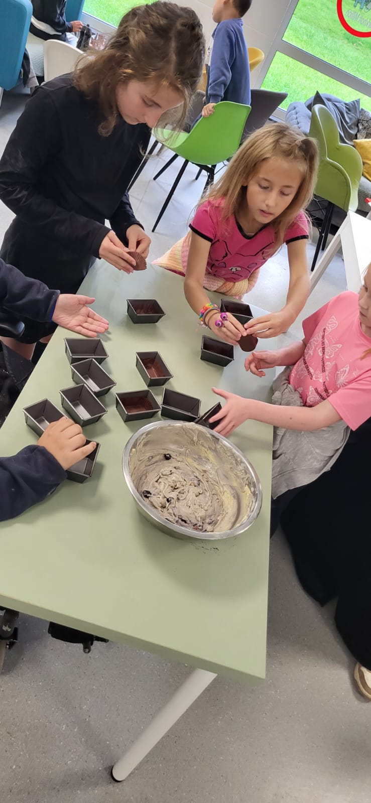 ce64f335-9326-408d-88e7-eb793907a8ca